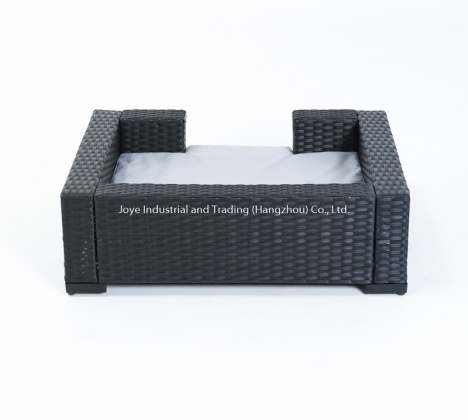 Rectangular Steel Frame Wicker Weaving Pet Bed