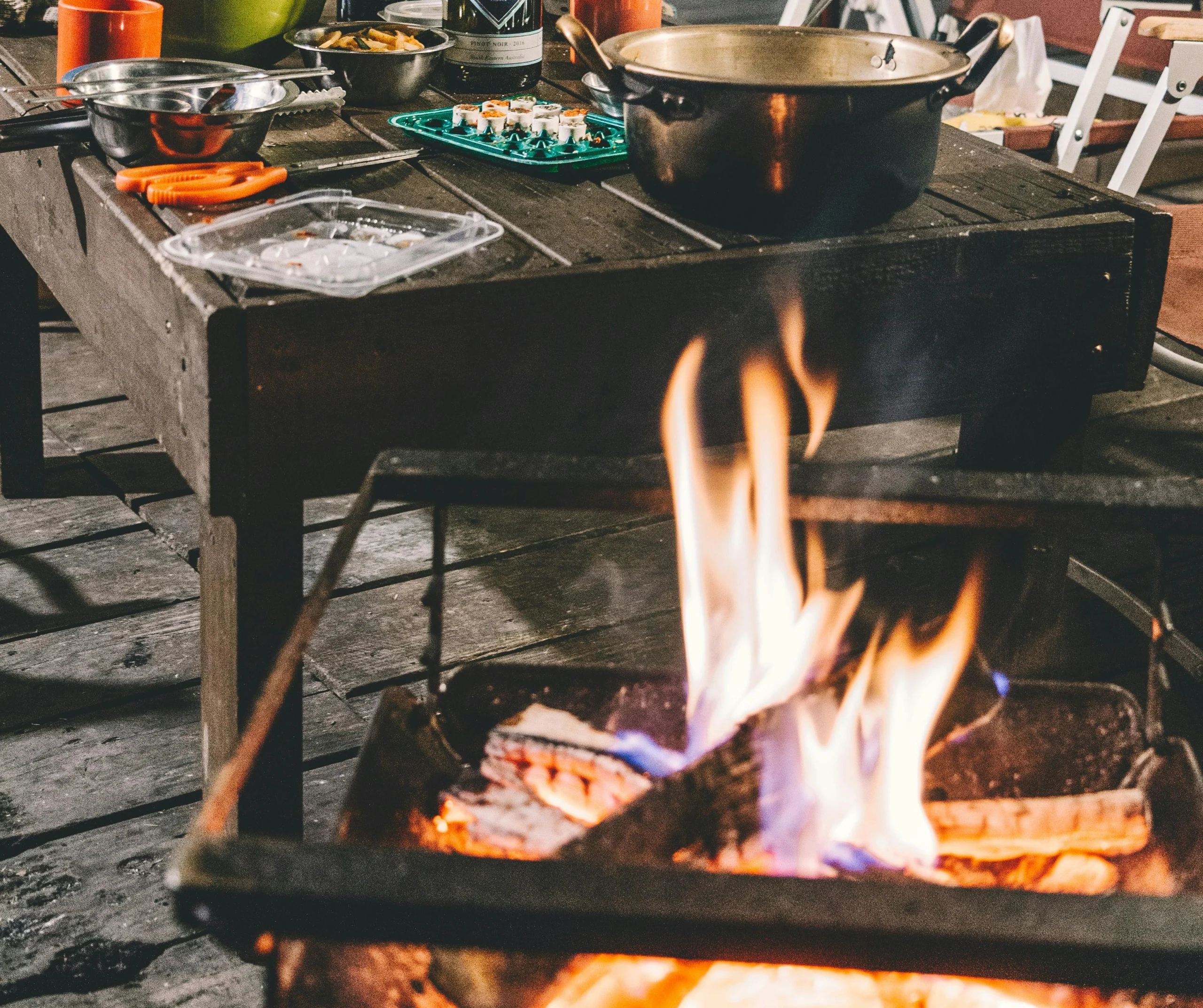 Outdoor Kitchen vs Traditional BBQ – Which Wins in the High-End Market