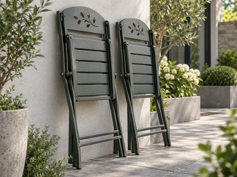 Foldable outdoor bistro chair
